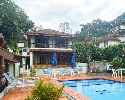 Casa em dois pavimentos 