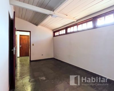 Apartamento em Corrêas 